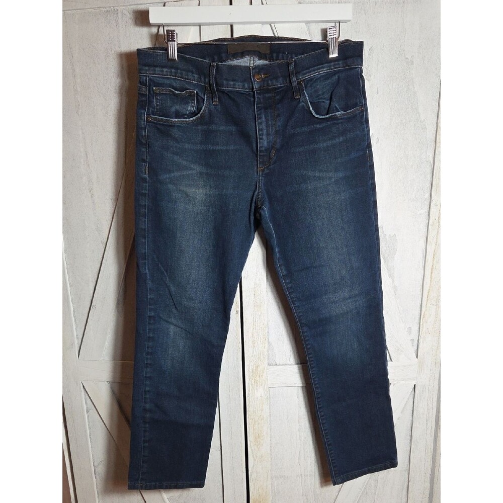 Joe's Jeans The Brixton Straight + Narrow Jeans Size 33